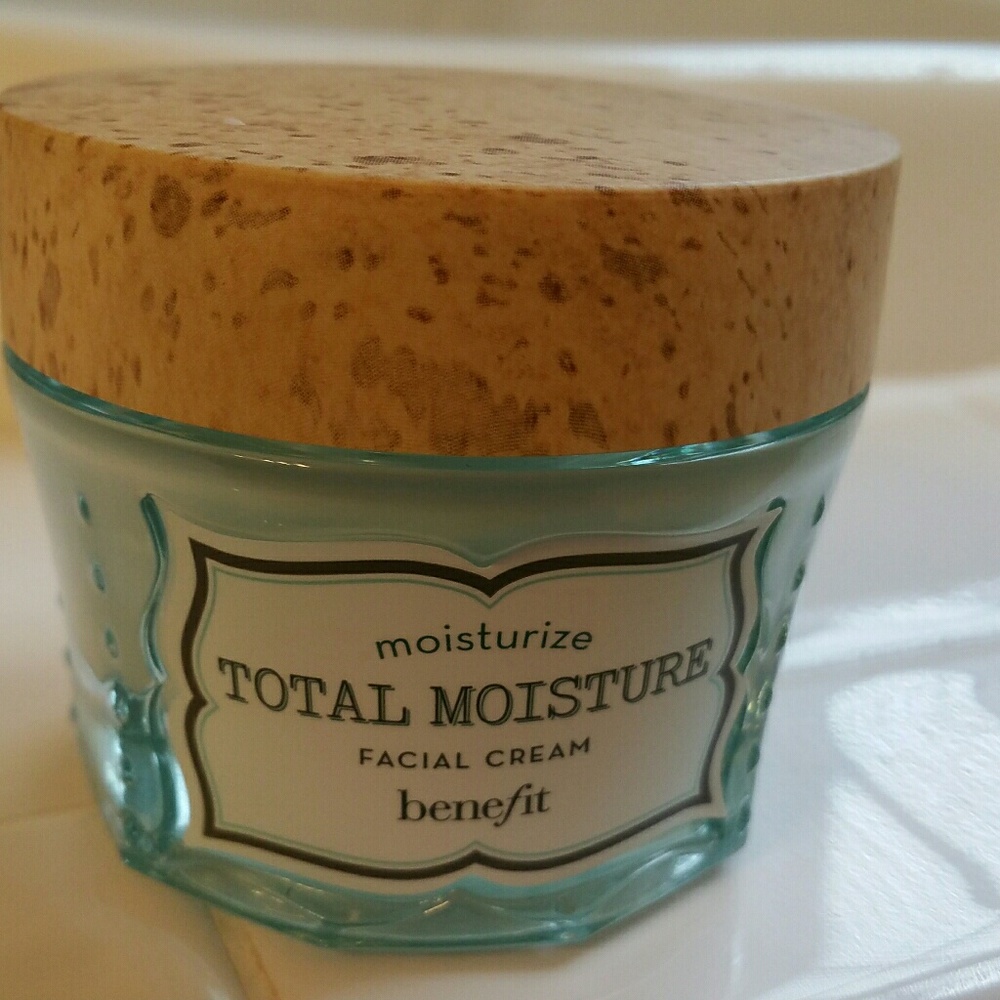 Benefit  moisturizer